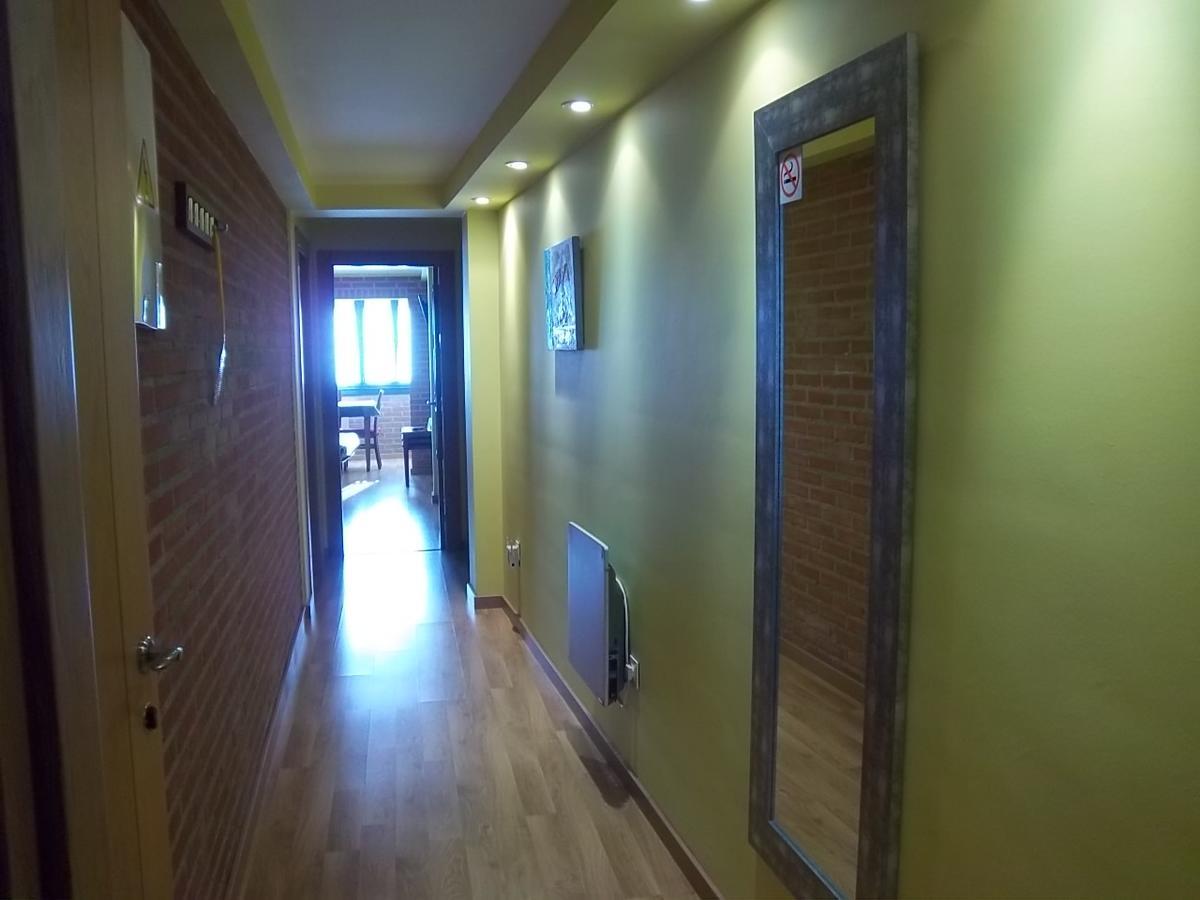 Apartamentos Entrepalacios アビレス エクステリア 写真